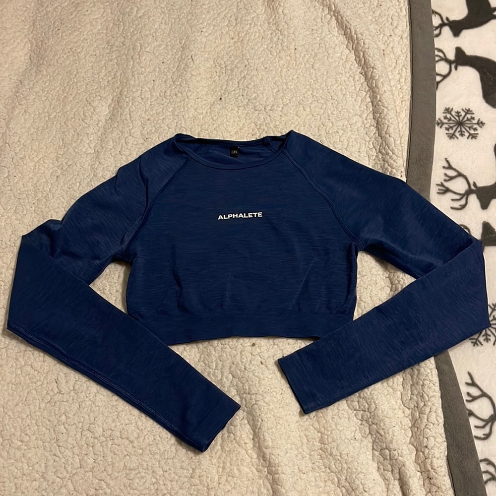 alphalete amplify cropped long sleeve oceania